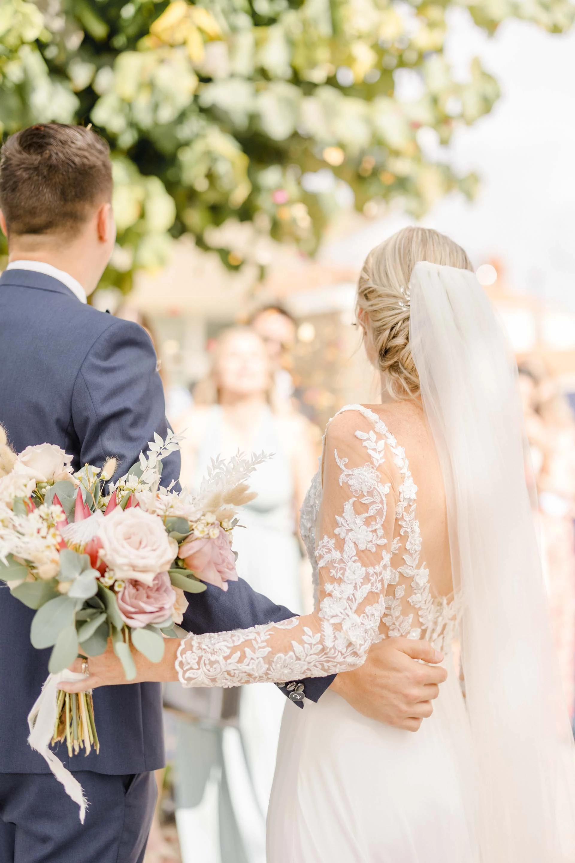blanc robe dentelle mariage gris